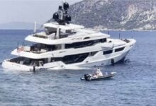 150ft luxury superyacht is sinking