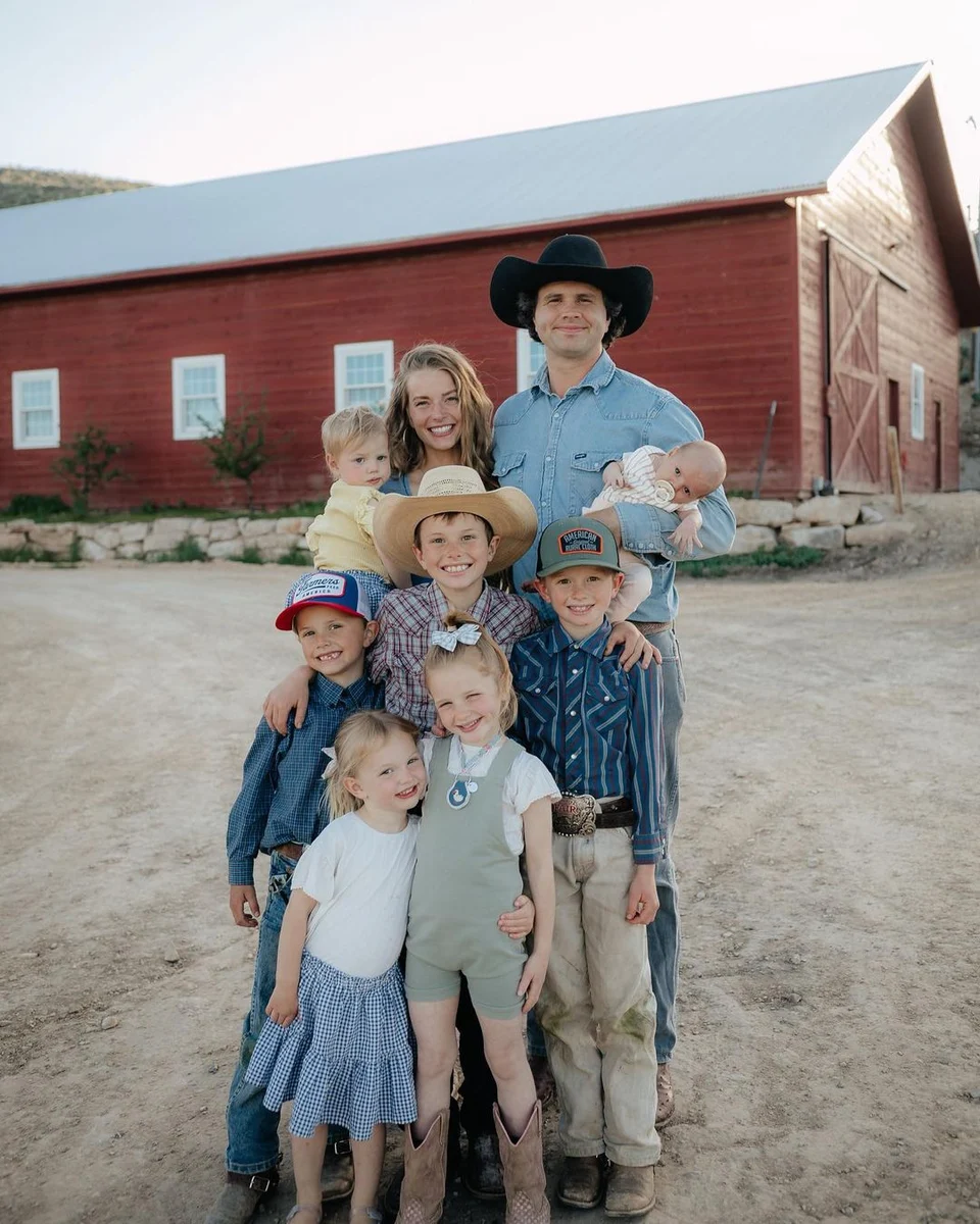 Hannah and Daniel Neeleman's family. 