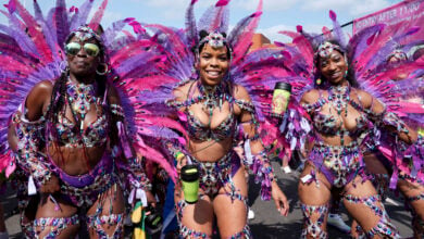 Met Police told to stop dancing at Notting Hill Carnival