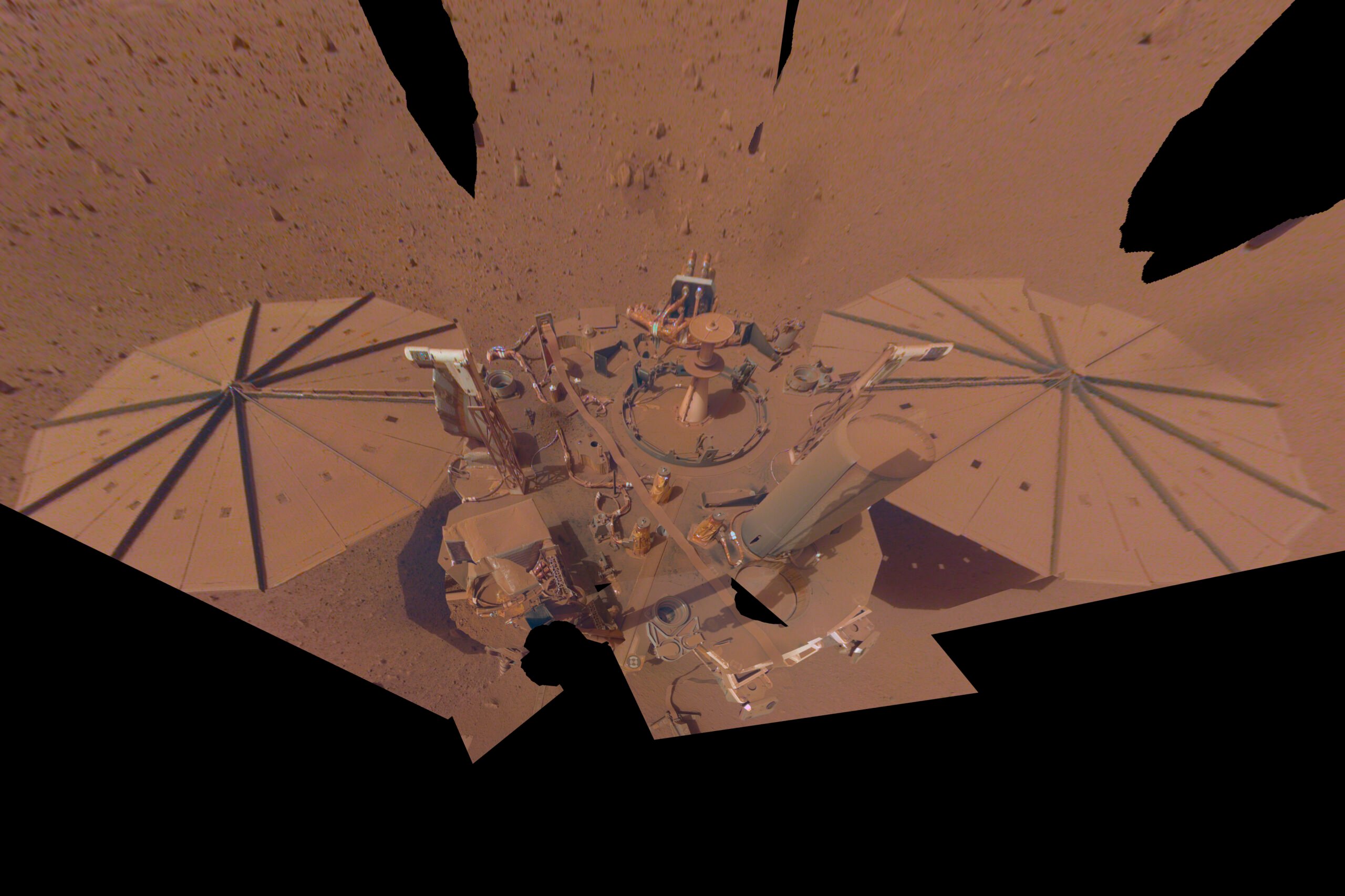 Nasa's Insight finds liquid water reservoir beneath Mars's surface