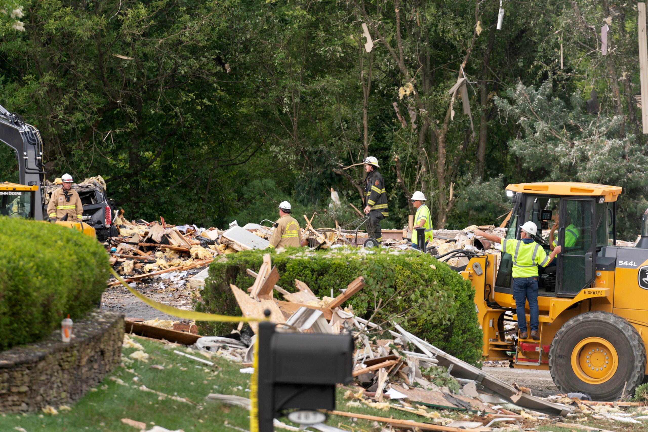 Gas leak explosion kills 2 in Harford County