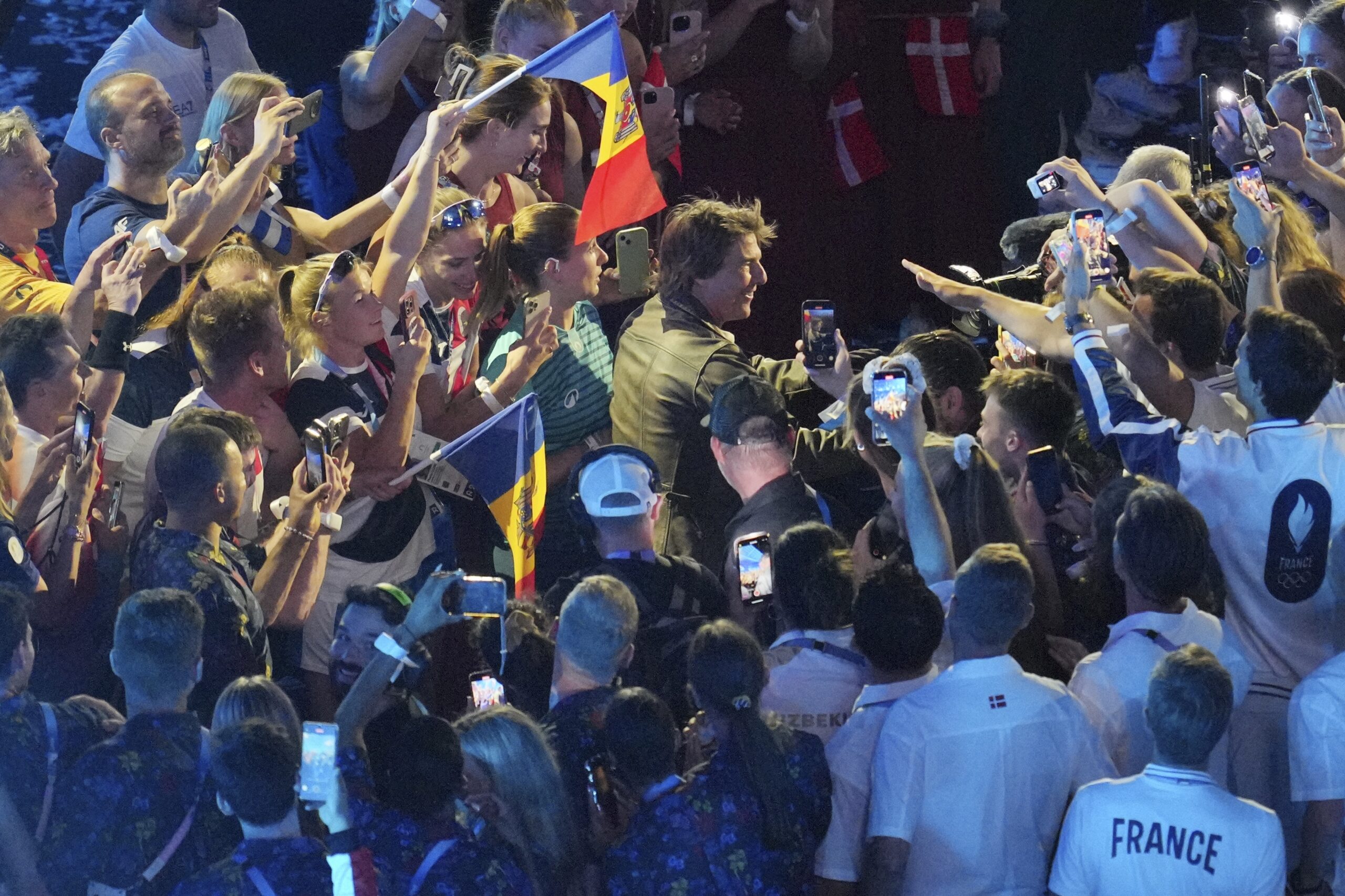 Tom Cruise into Paris Olympic closing ceremony