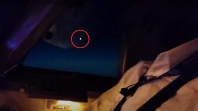 Pilots' UFO encounter sparks belief with astonishing footage