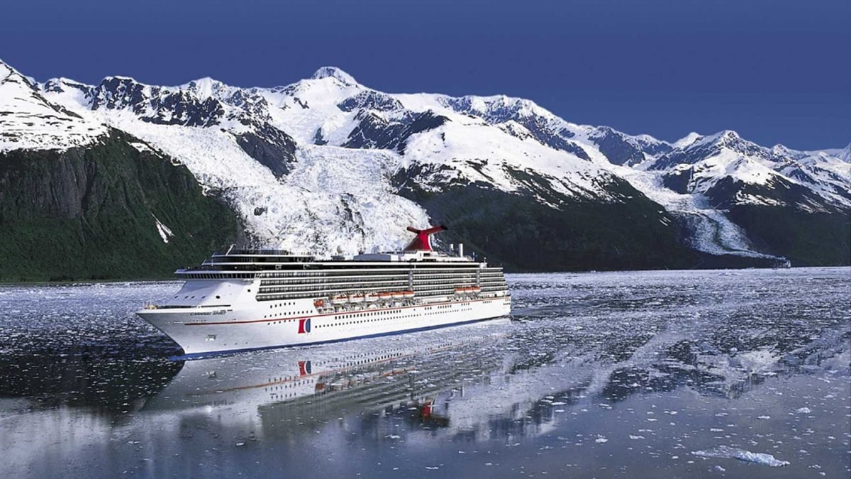 Carnival Spirit cruise hits iceberg in Alaska