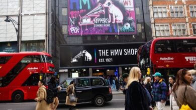 Traffic may be banned on Oxford Street under new plans