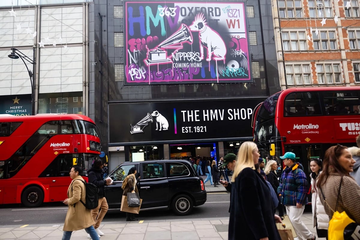 Traffic may be banned on Oxford Street under new plans