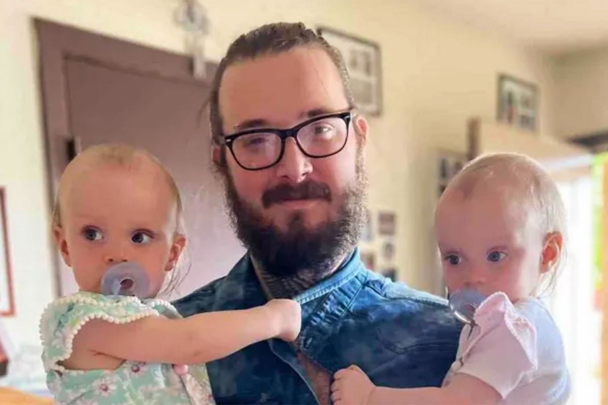 Father mourns twin daughters found dead in hot car tragedy