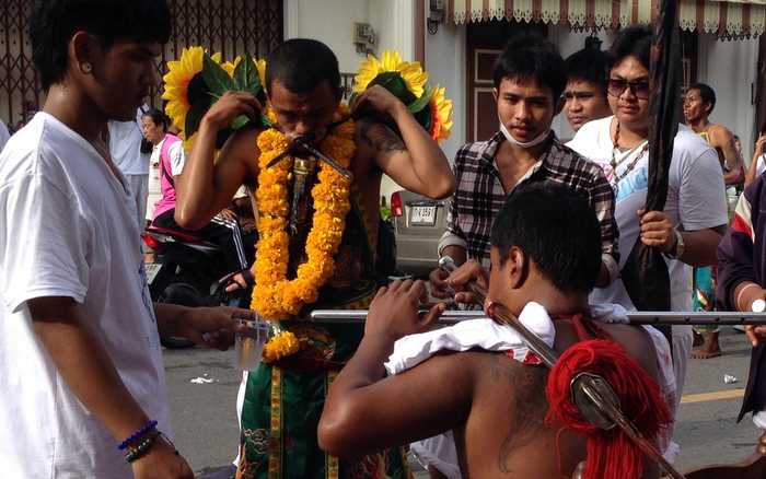 Phuket shrines gear up for second Vegetarian Festival [video] | Thaiger