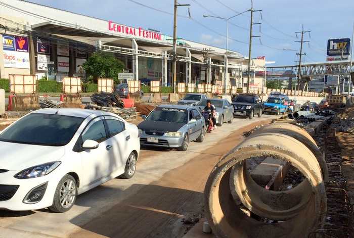 Phuket underpass faces part-closures, races for November opening