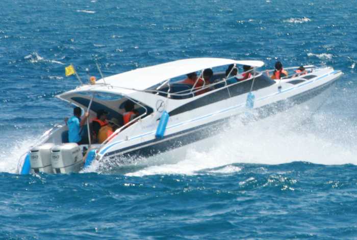 Unable to prevent Phuket speedboat departures, officials trust captains’ judgment