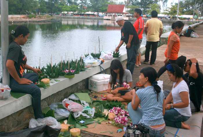 Stay safe for Loy Krathong, say Phuket police