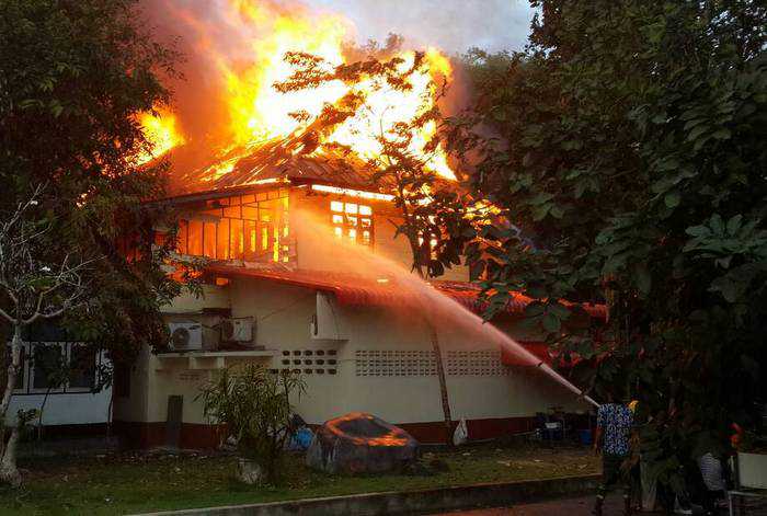 Krabi monk injured in inferno