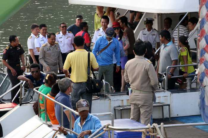 Popular Phuket pier needs “facelift’, says Gov Nisit