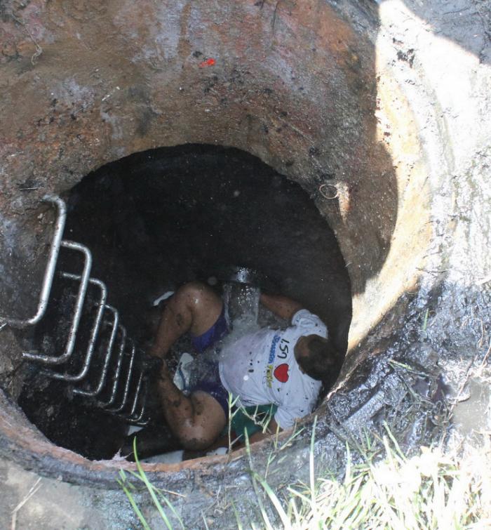 Hydrogen sulfide kills four, injures four in Phuket sewer | The Thaiger