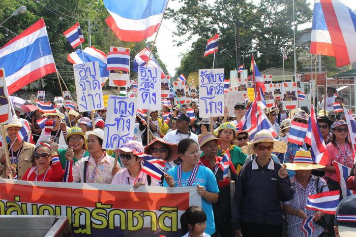 Phuket PDRC factions unite for mass protest