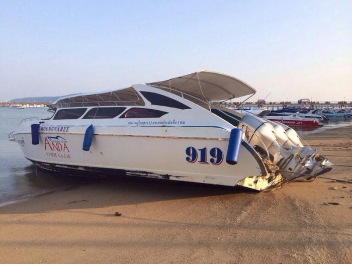 Log caused Phuket speedboat accident