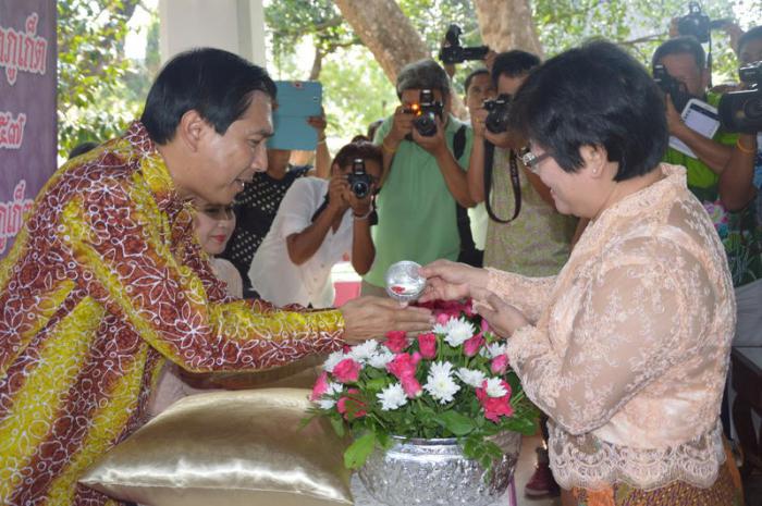 Phuket Governor offers safe Songkran blessings