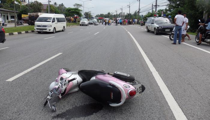 Phuket Songkran road toll stands at 1 dead, 17 injured