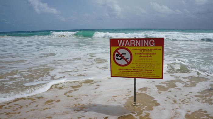 Phuket faces no lifeguards on beaches as contract debacle ebbs on