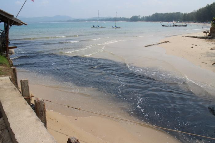 Phuket’s black wastewater oozes toward tourists