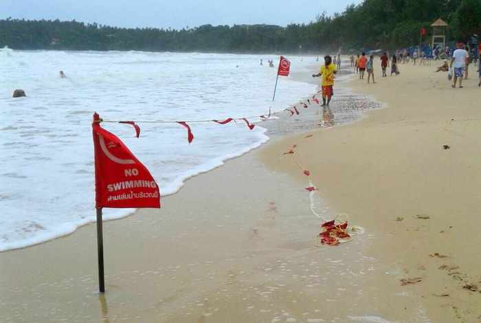 Hazardous rip currents force closures of popular Phuket beaches