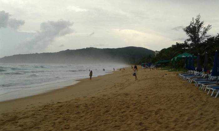 Weather warning: Tourists cautioned about small boat tours from Phuket today