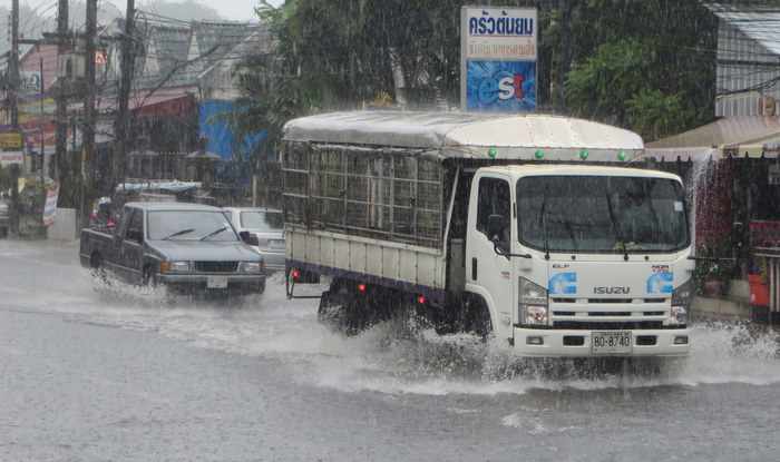 No typhoon, but heavy rain and big waves lead to Phuket boat warning