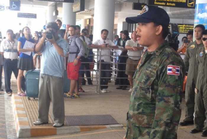 Breaking News: Army launches offensive against Phuket Airport taxi drivers