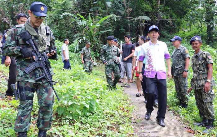 Myanmar thugs threaten farmers at gunpoint in Phuket land grab