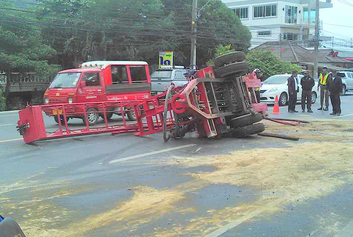 Well bore rig takes a tumble on Patak Road