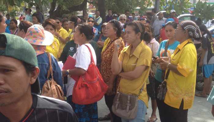 Phuket beach vendors file complaints over cleanup campaign