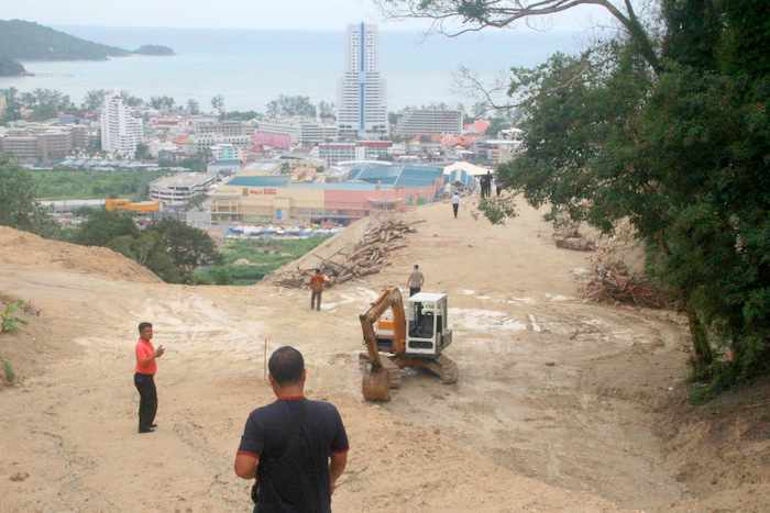 Landslide fears prompt stop-work order high in the Phuket hills