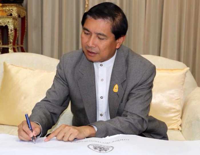 Phuket Governor inks B500mn contract to build new Provincial Hall