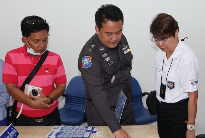 Illegal Chinese tour guides busted for bribing police