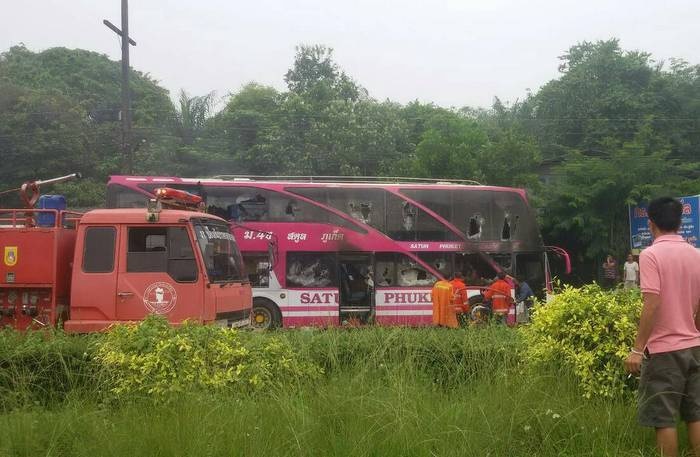 One dead, 12 injured in Phuket-Satun bus fire