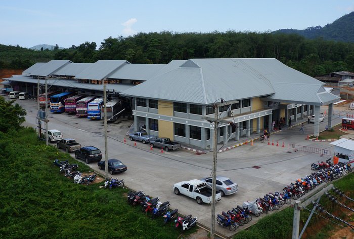 Minivans bound for nearby provinces back at Bus Terminal 1