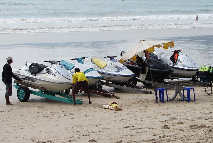 Two tourists injured in Phuket jet-ski crash