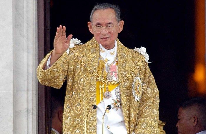 Phuket celebrates HM King Bhumibol Adulyadej’s 88th birthday