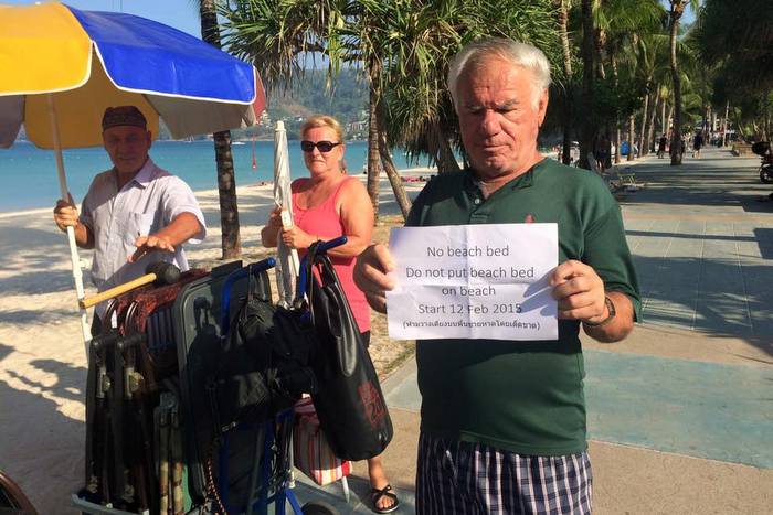 Tourists’ protests drive call for beach chair compromise