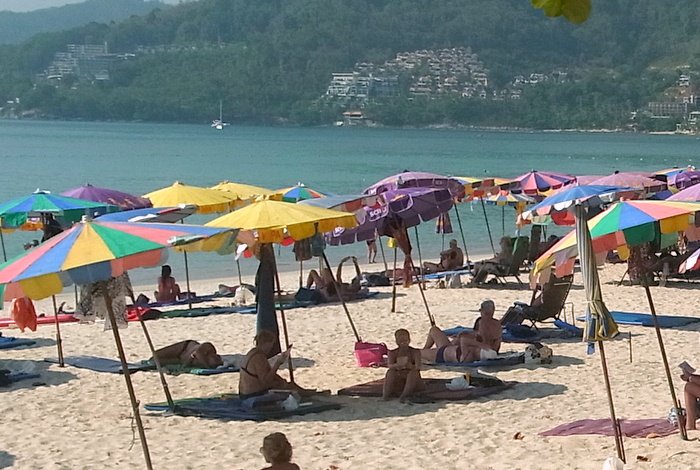 No Beach Butts: Phuket bans smoking, eating on sands