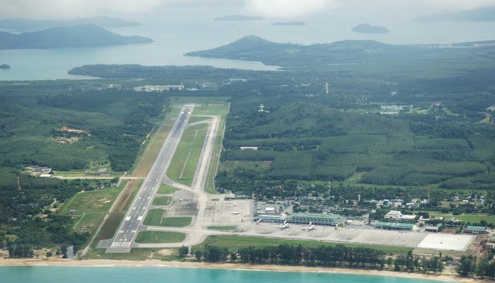 No ban on chartered flights, confirms AoT Phuket official