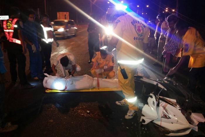 Man dies after slamming motorbike into parked trailer