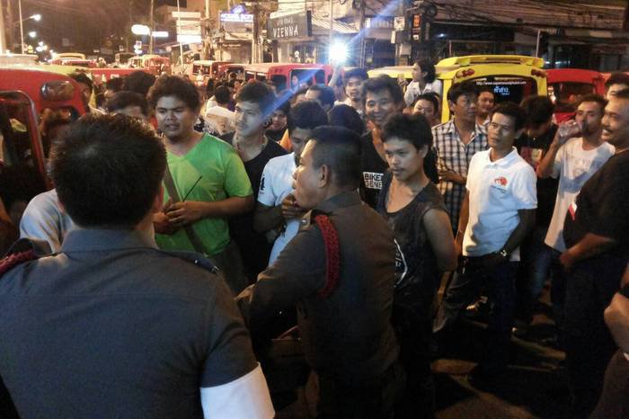 Tuk-tuk drivers sentenced for massive Patong blockade