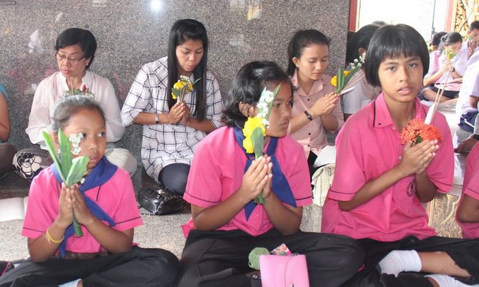 Makha Bucha Day alcohol ban in effect until midnight