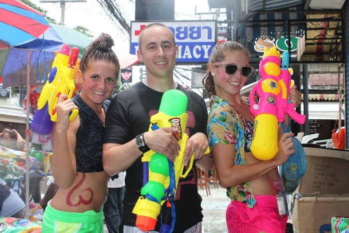 Drunk drivers targeted as Phuket police relax enforcement on Songkran bans