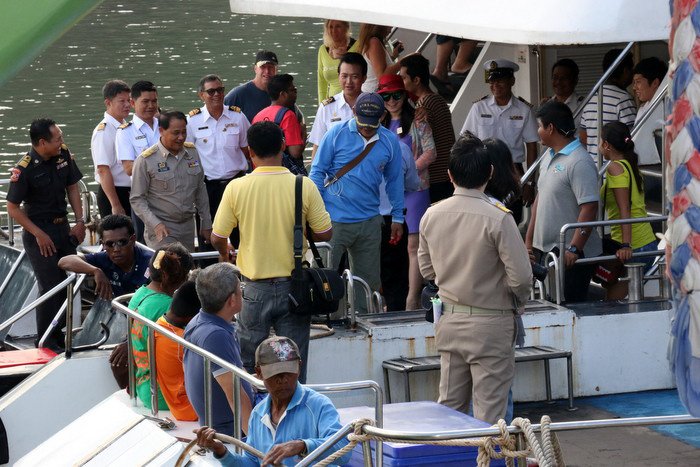 Alcohol ban pondered for Phuket passenger boats