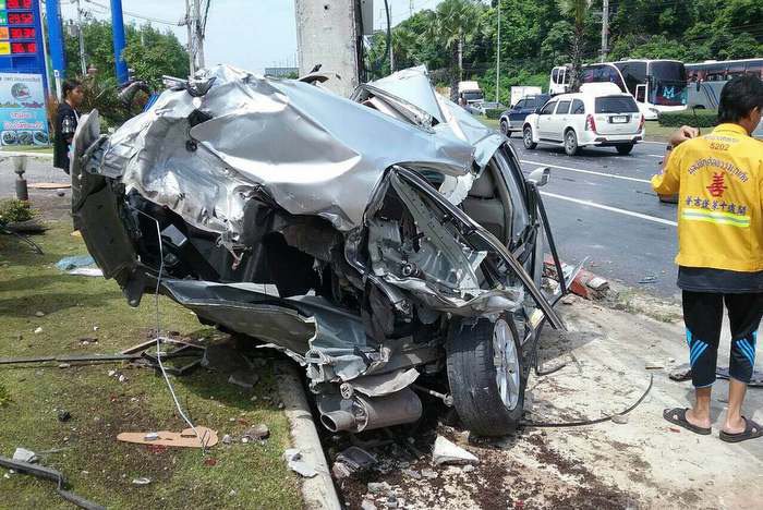 Motorists escape serious injury in chain-reaction crash