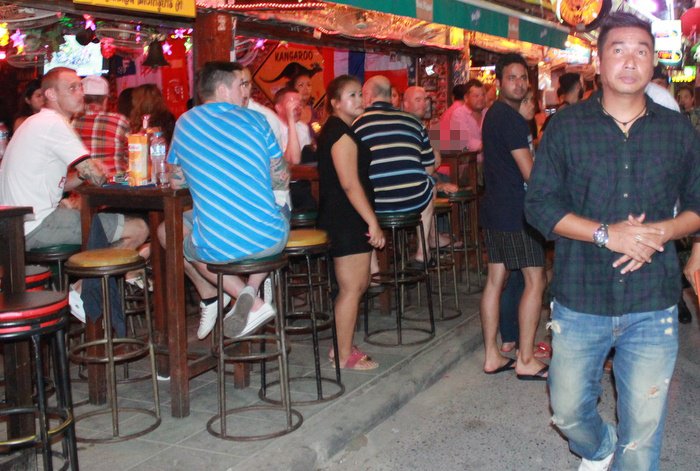 Phuket nightlife venues to push ministry for 4am close