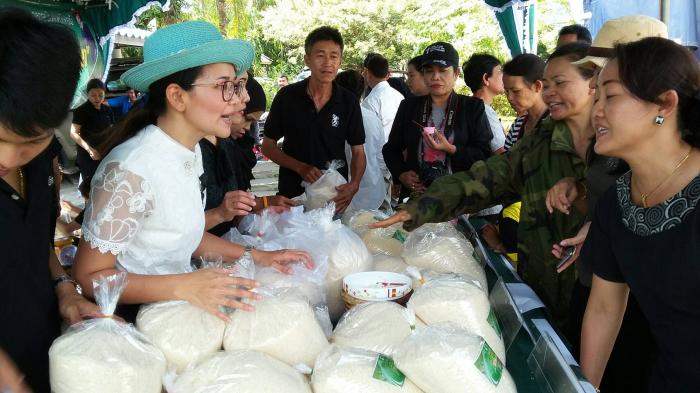 Eight tonnes of rice sold in 3 hours through co-op initiative