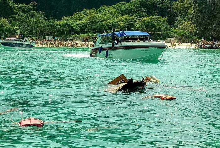 Speedboat sinks longtail at Maya Bay